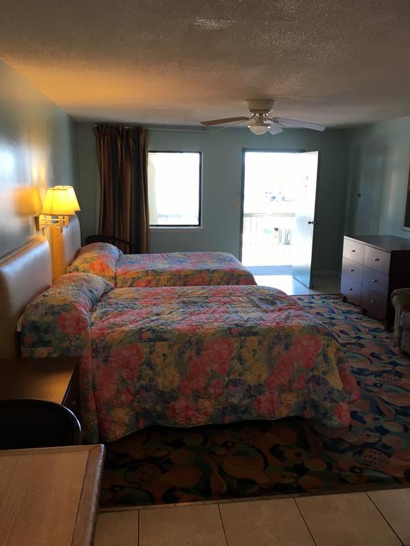 Calypso Motor Inn 미를 비치 외부 사진