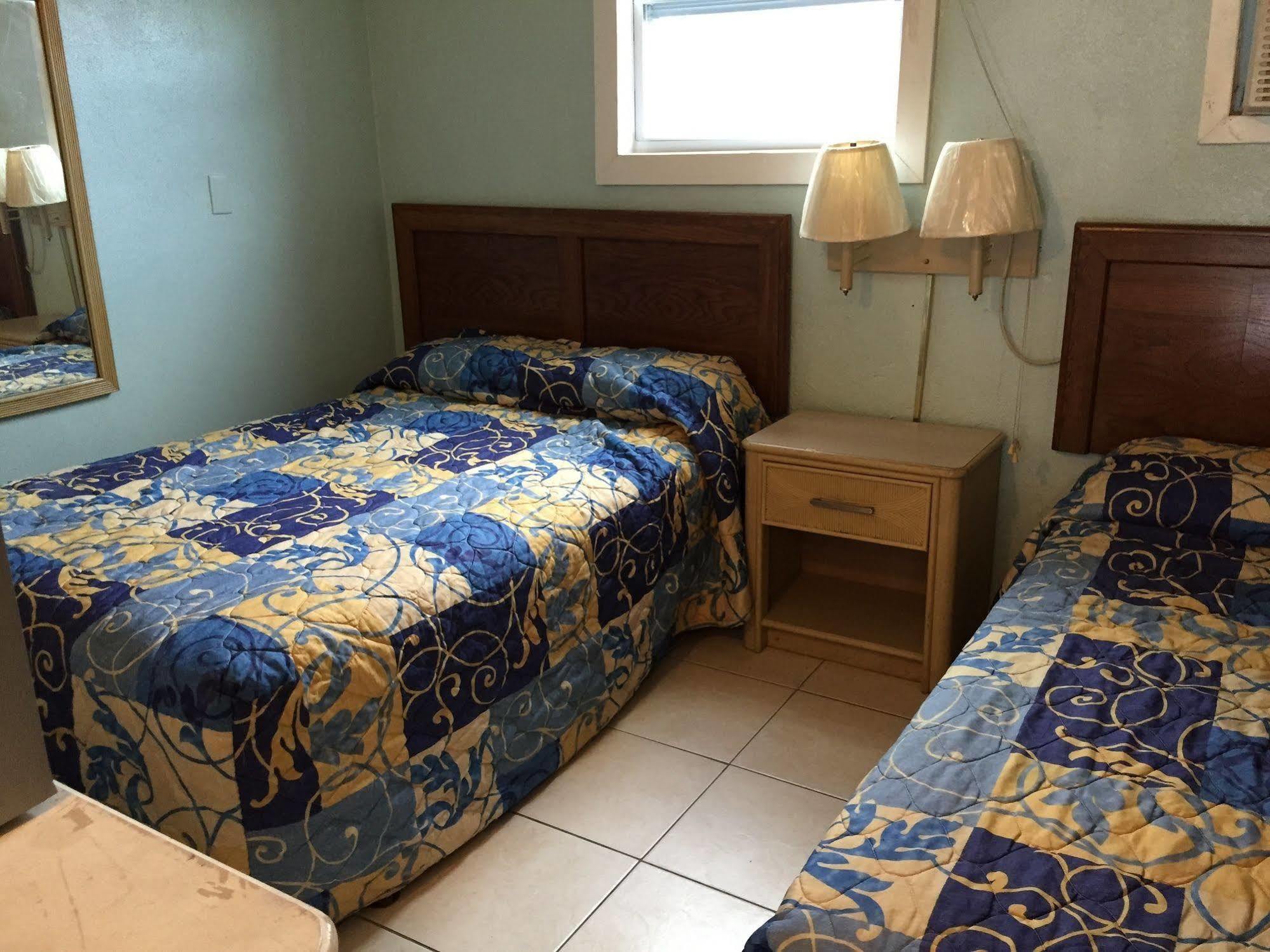 Calypso Motor Inn 미를 비치 외부 사진